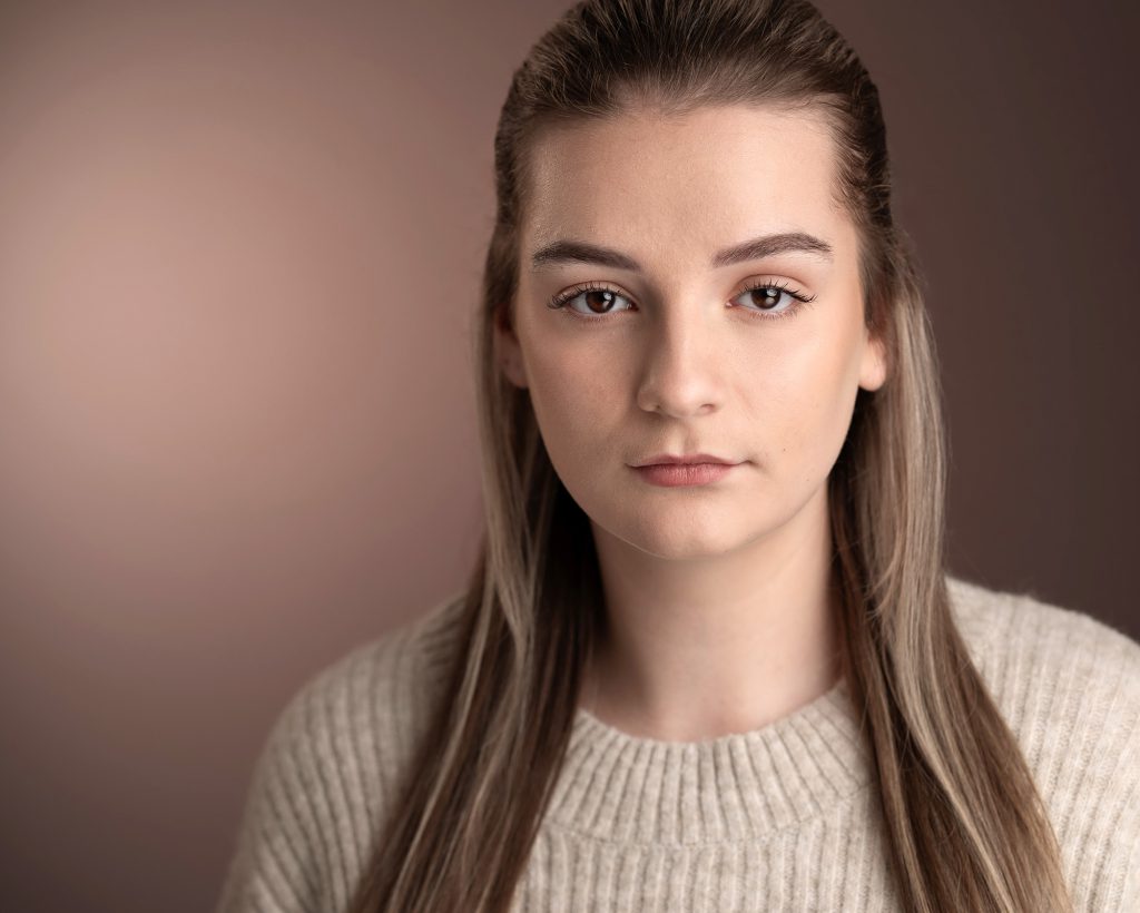 Acting-business-headshot-near-me-photographer-Coventry-Charlotte-03