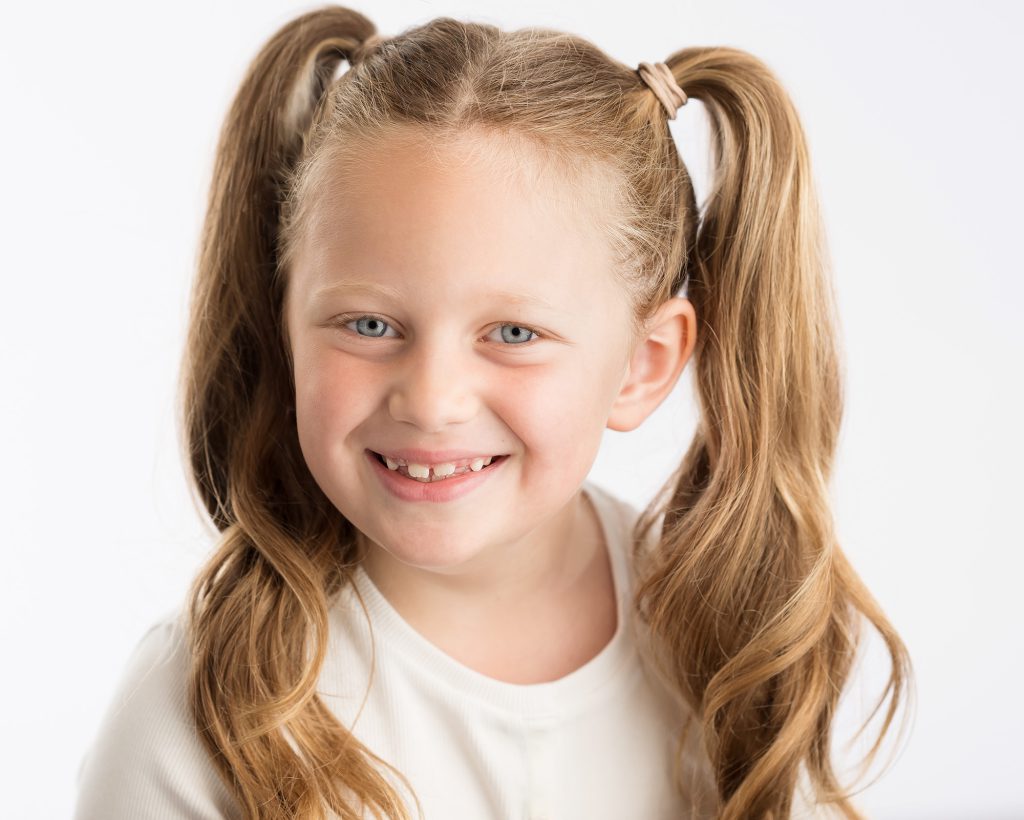 school-children-photos-near-me-captivatingheadshots-Alicia